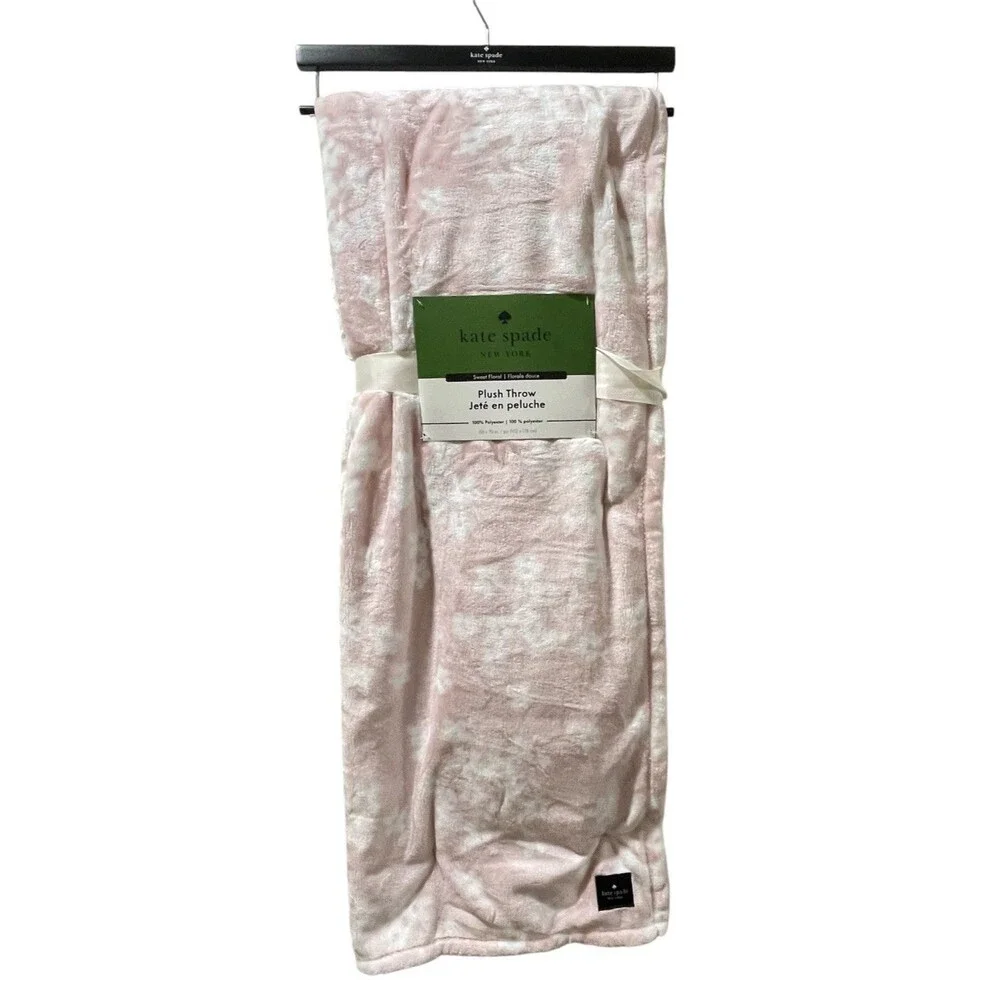 Kate Spade New York Sweet Floral Plush Throw Blanket - Pink & White (60